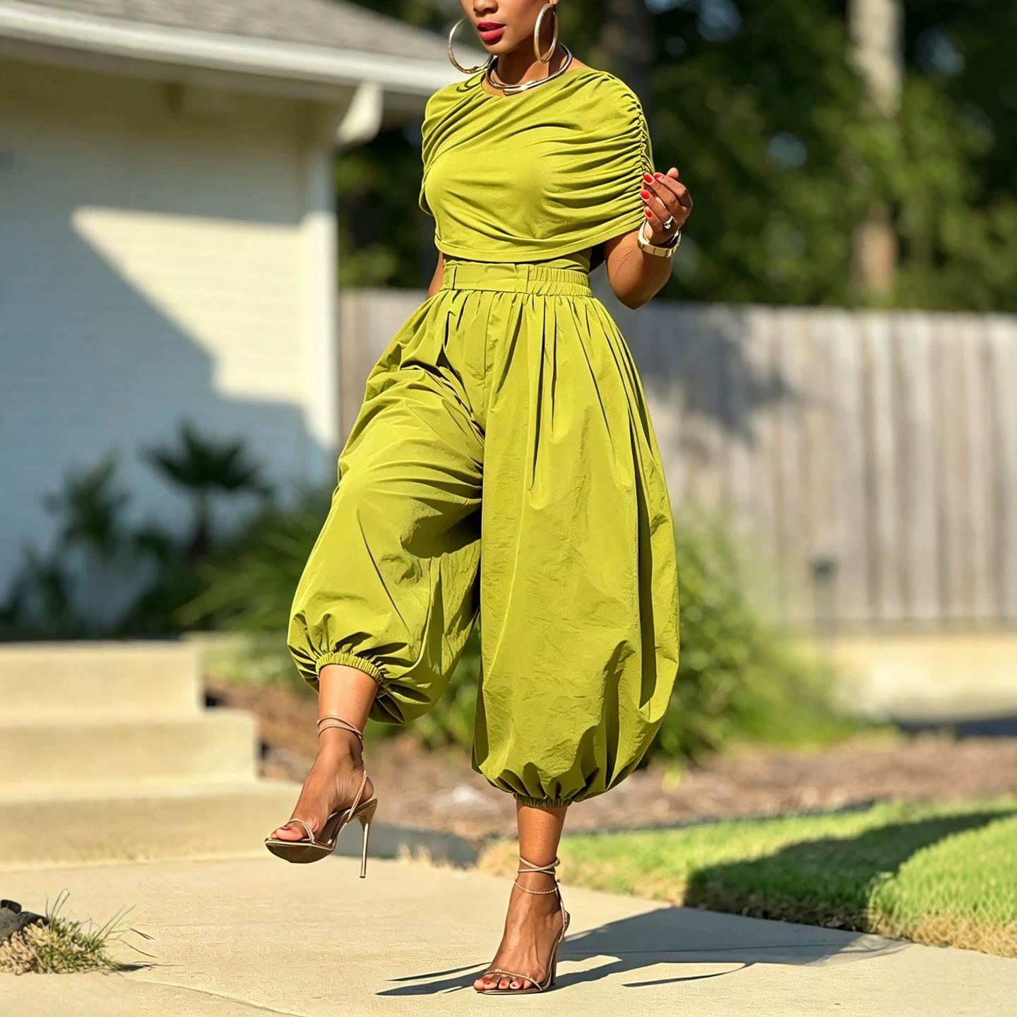 Wide Leg Palazzo Pants - Комплект из двух предметов: укороченный топ